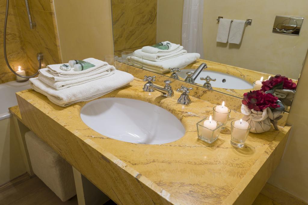 Residenza D'Epoca Home In Palace Florence Room photo